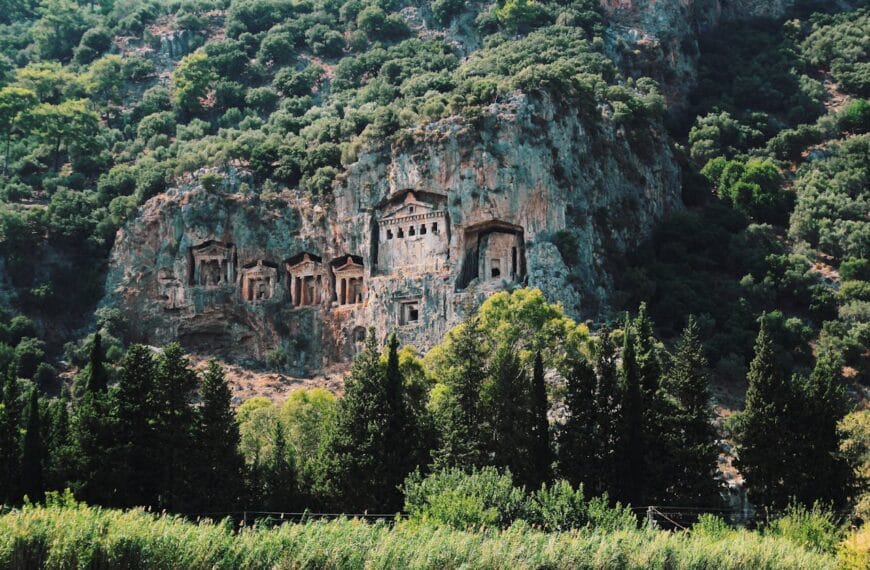 Likya Yolu: Deniz, Dağ ve Tarihin Kesiştiği Efsanevi Rota